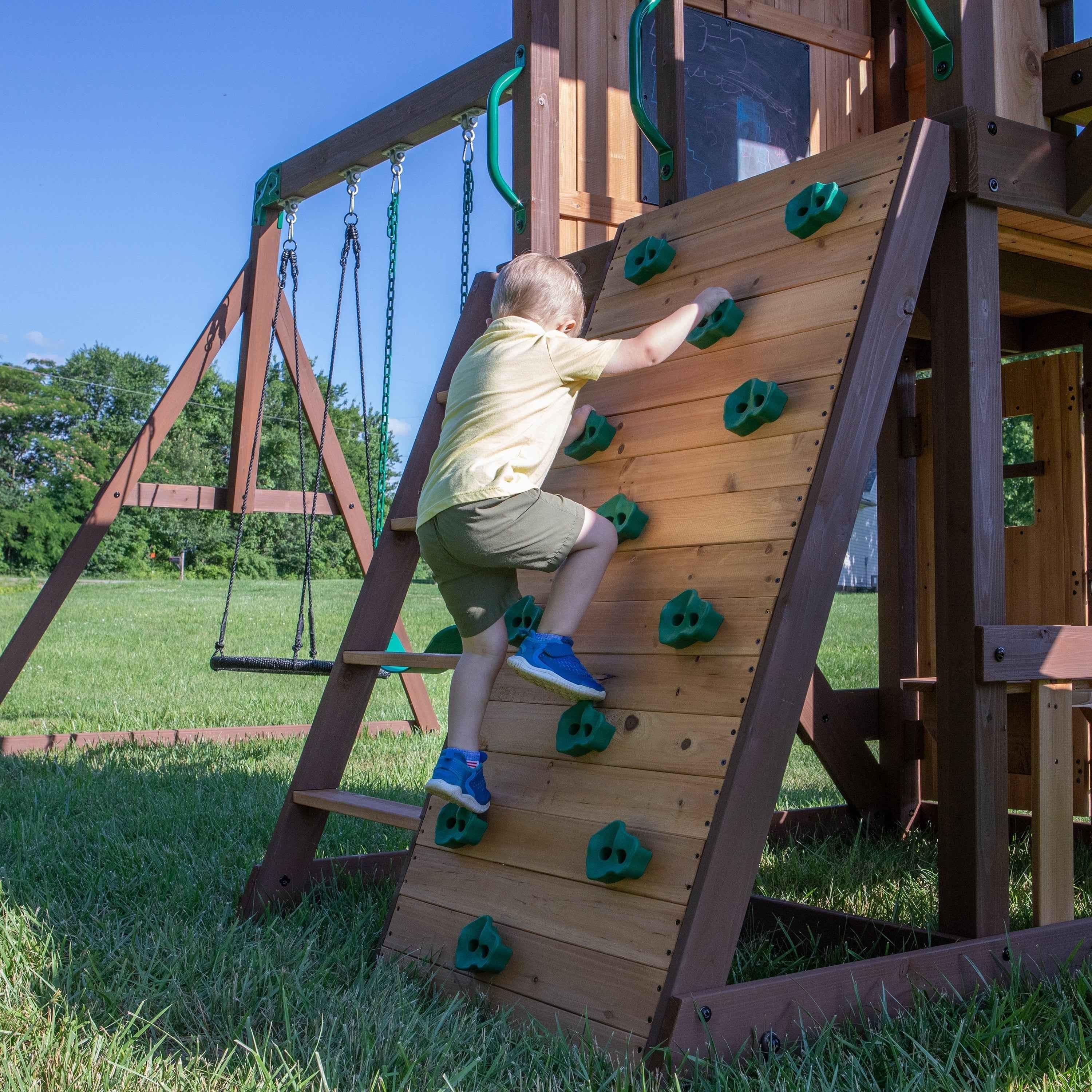 Backyard Discovery Tacoma Falls Swing Set.